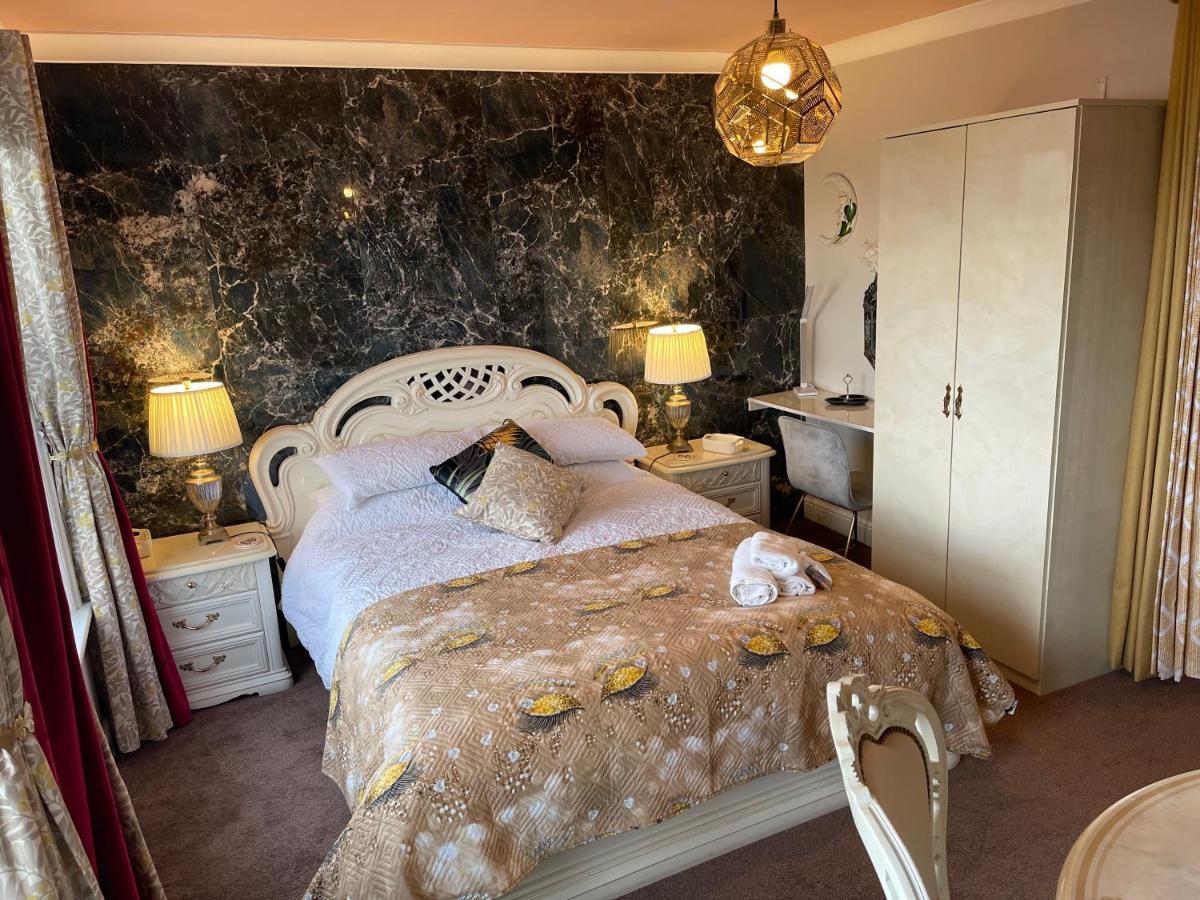 "The Italian" Seafront Apartment Истборн Екстериор снимка